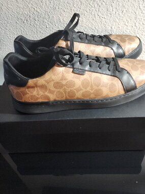 Coach Men's Size 13D Tan Khaki Signature Canvas Low-Top Sneakers Black Leather